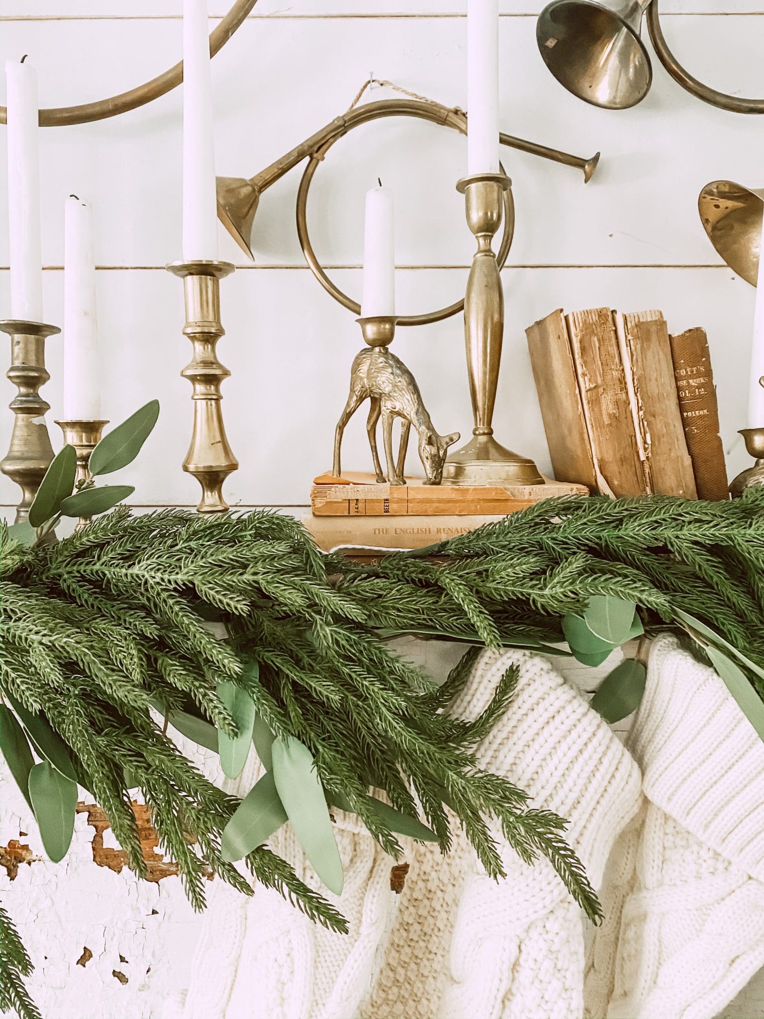 How to Make an Elegant Christmas Table in 3 Easy Ways - Robyn's French Nest