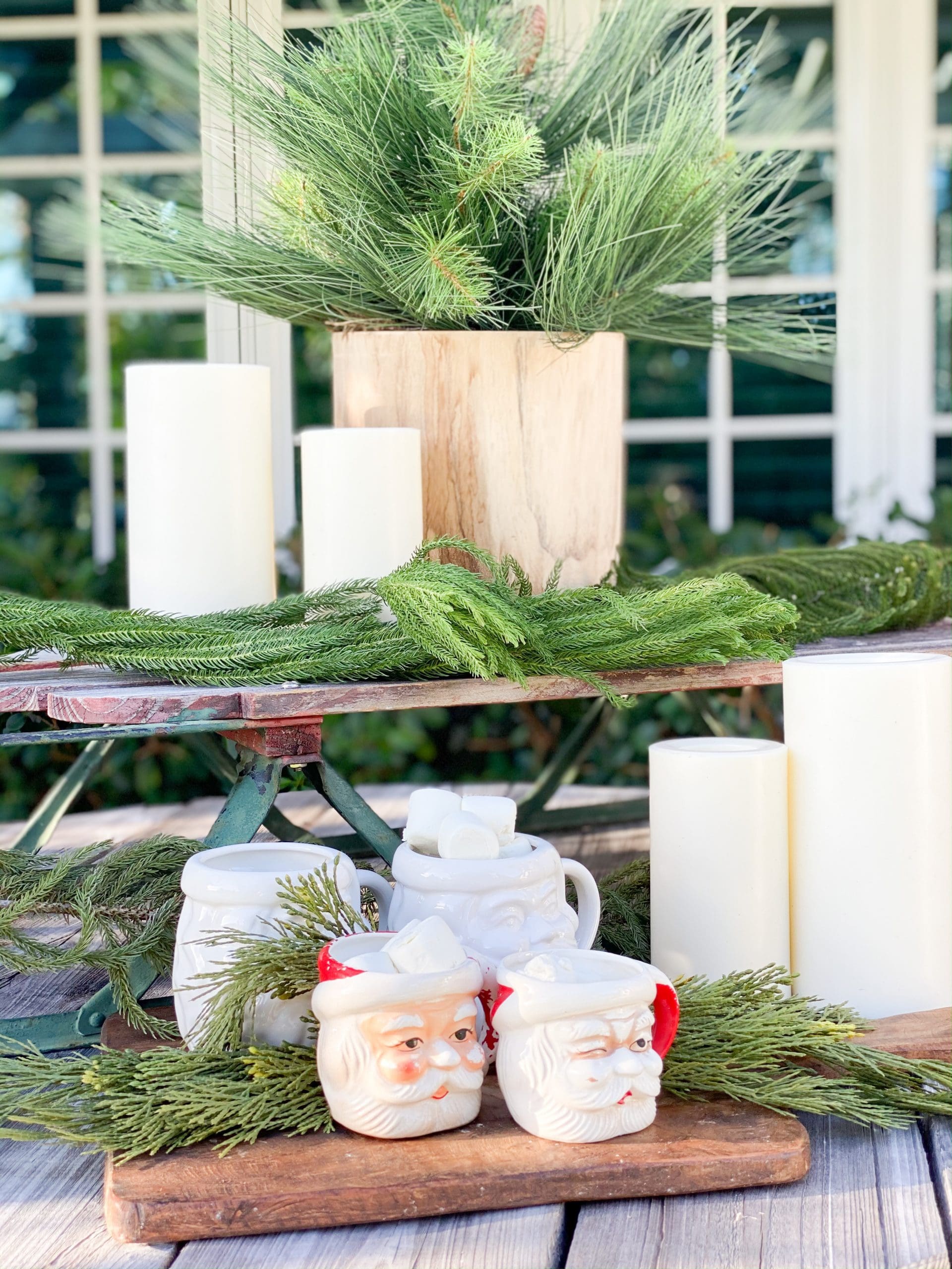 5 Easy and Festive Christmas Front Porch Ideas 2022