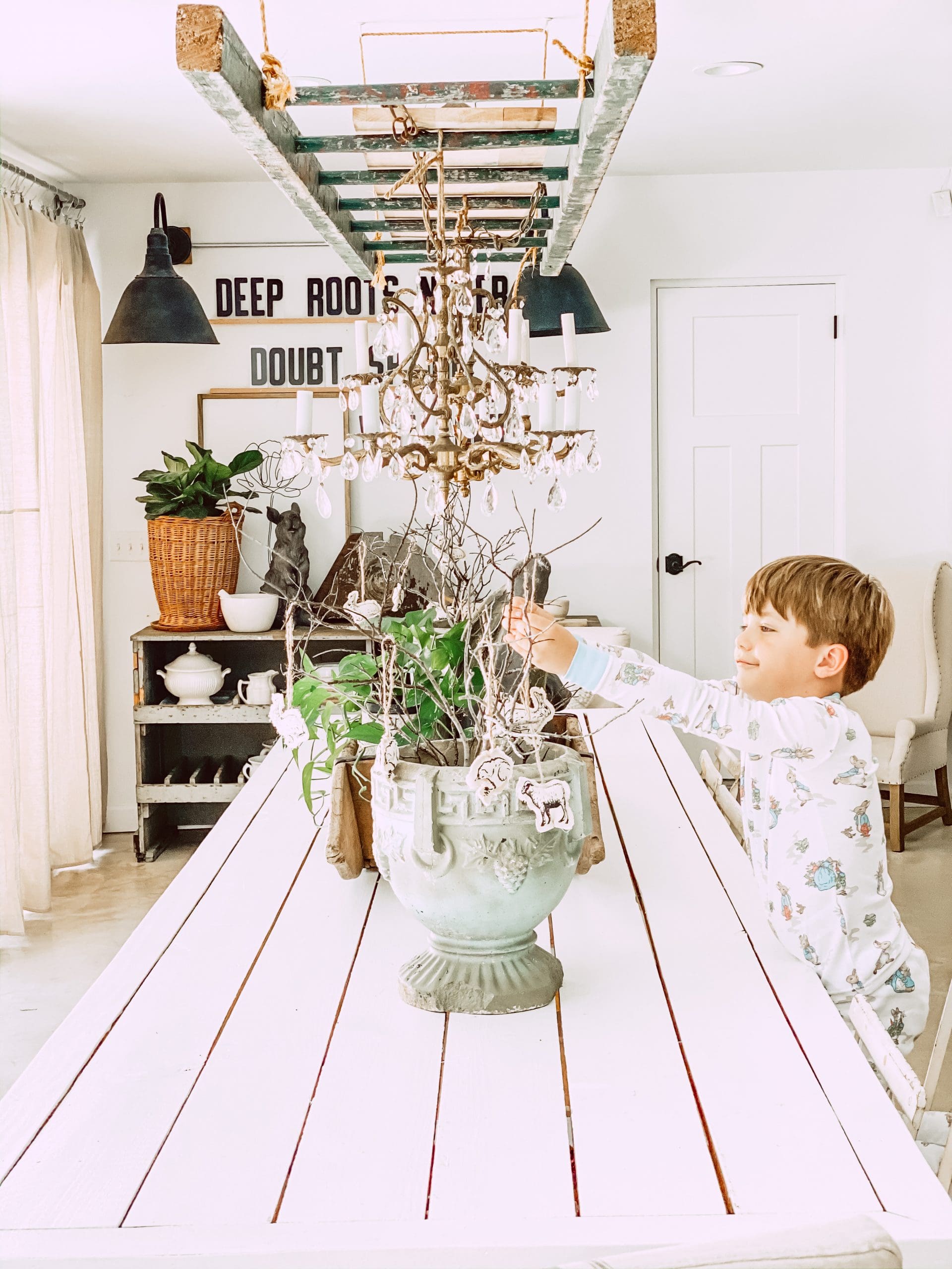 25 Best DIY Spring Decor Projects - Lora Bloomquist~Create & Ponder