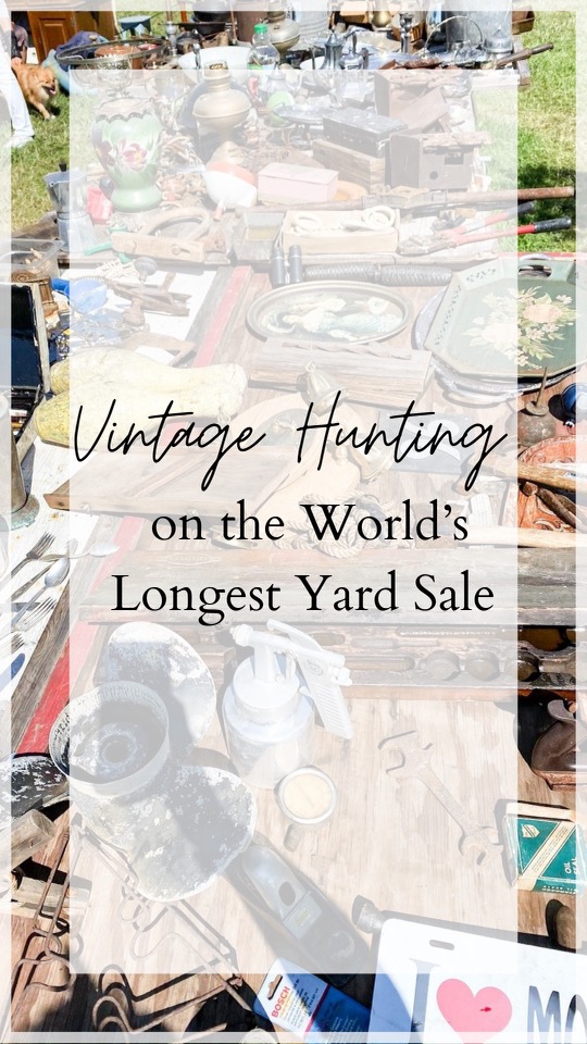 Coverpage for the Vintage Hunting on the World's Longest Yard Sale Blog post