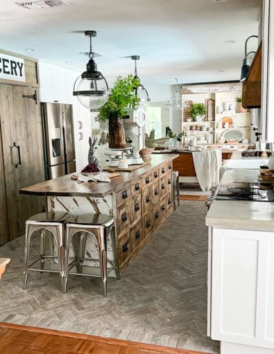 5 Easy Ways to Decorate Your Kitchen for Spring - Robyn's French Nest