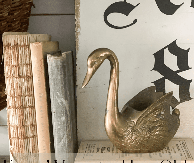 27 Easy Ways Use Old Vintage Books in Home Decor