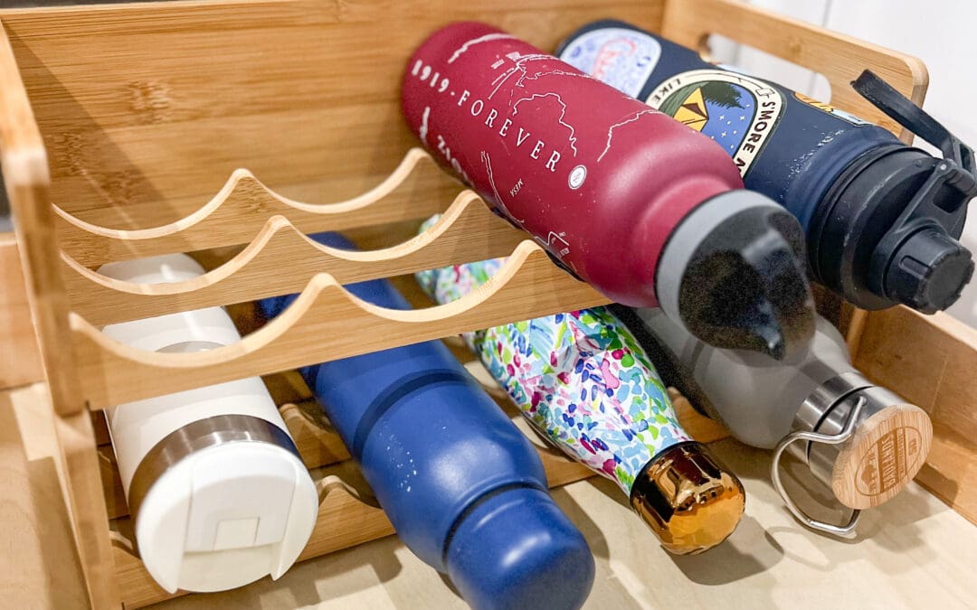 Simple Water Bottle Storage Ideas for an Organized Kitchen